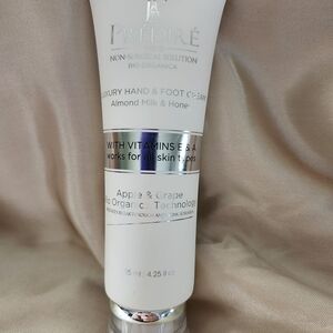 Prédiré White Luxury Hand & Foot Cream — Almond Milk & Honey